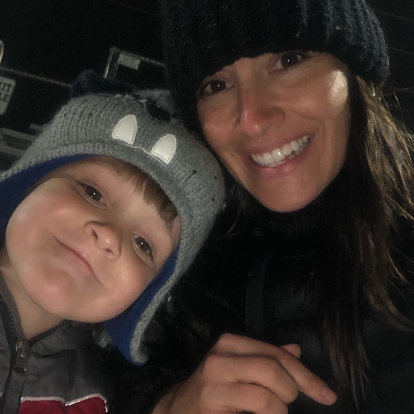 Meet your Posher, Amber - Picture 2 of 11